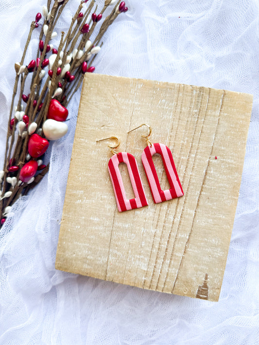 Valentine Striped Arch